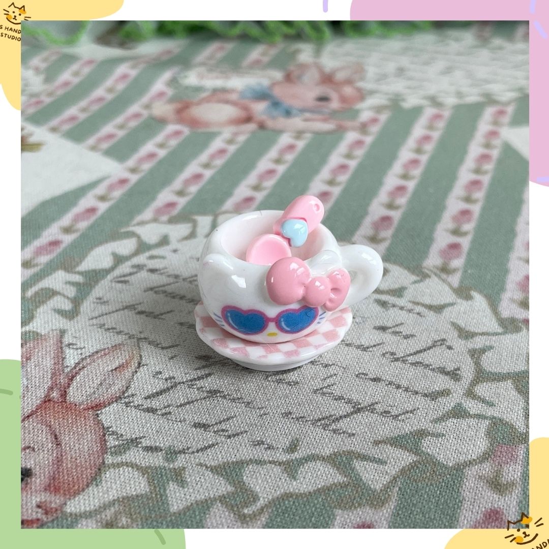 Miniature Sweetheart Sips