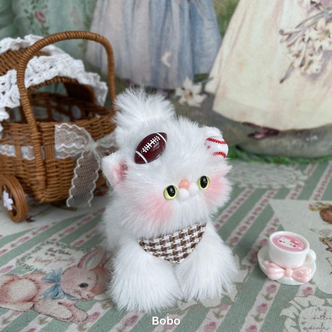 White Kitten Collection