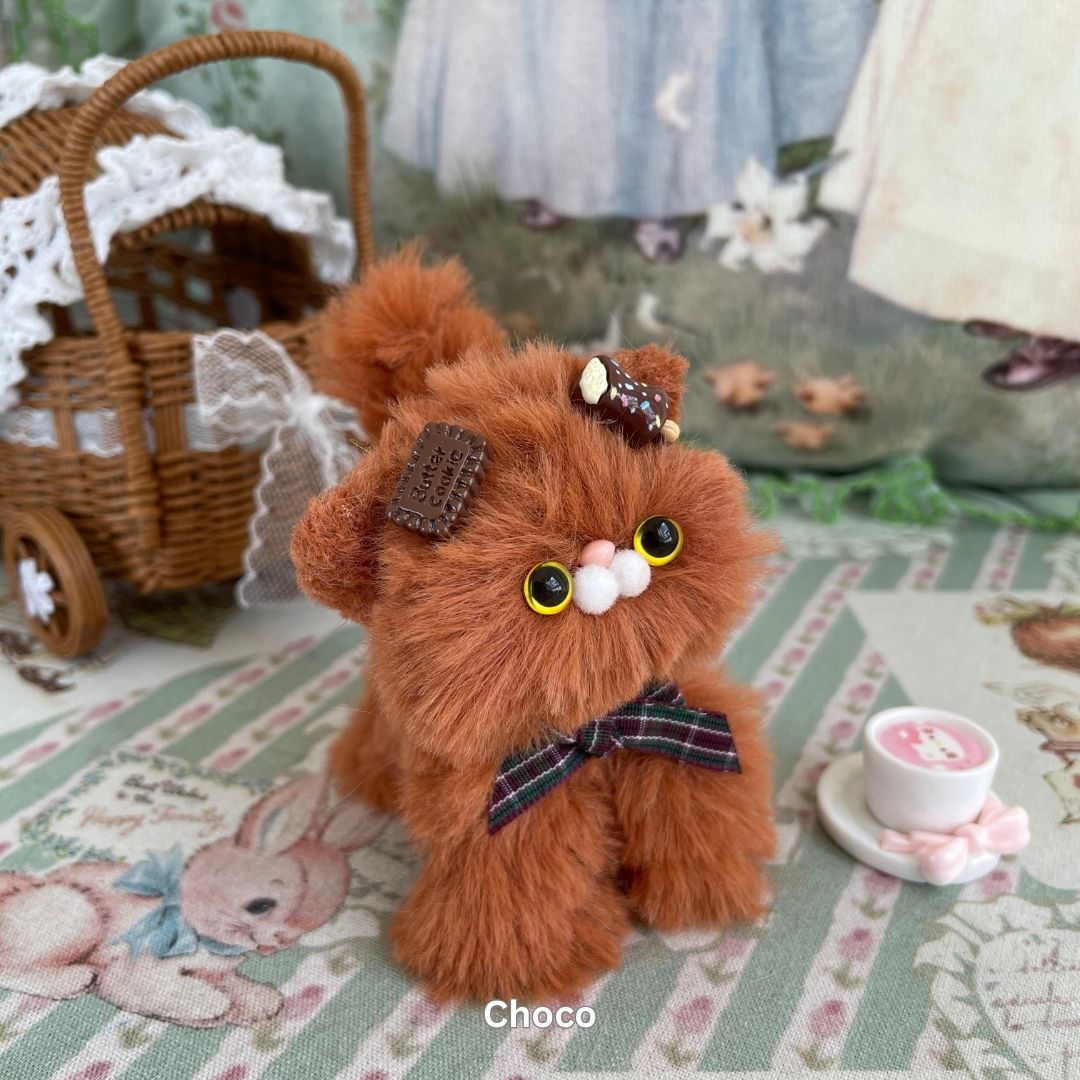 Brown Kitten Collection