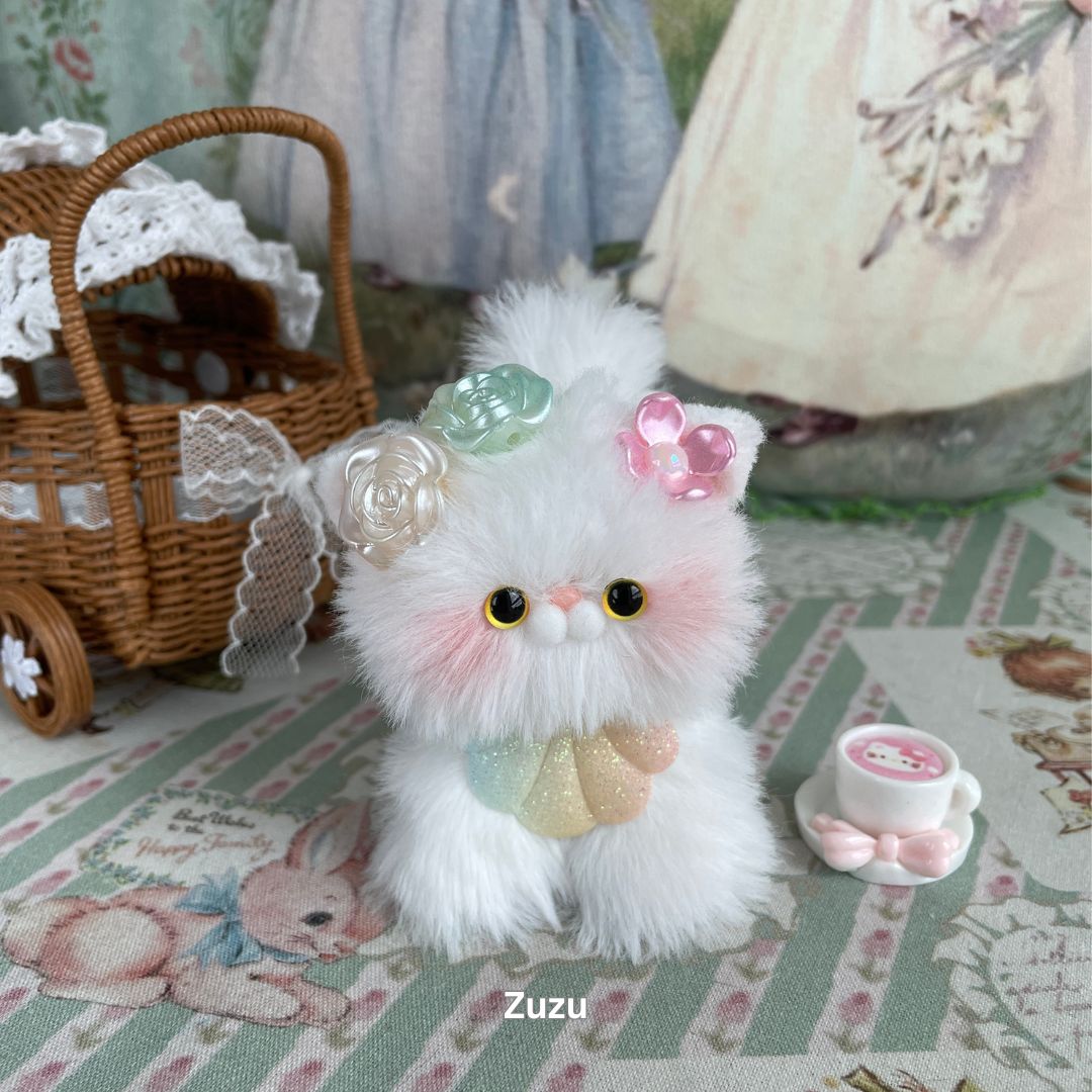 White Kitten Collection