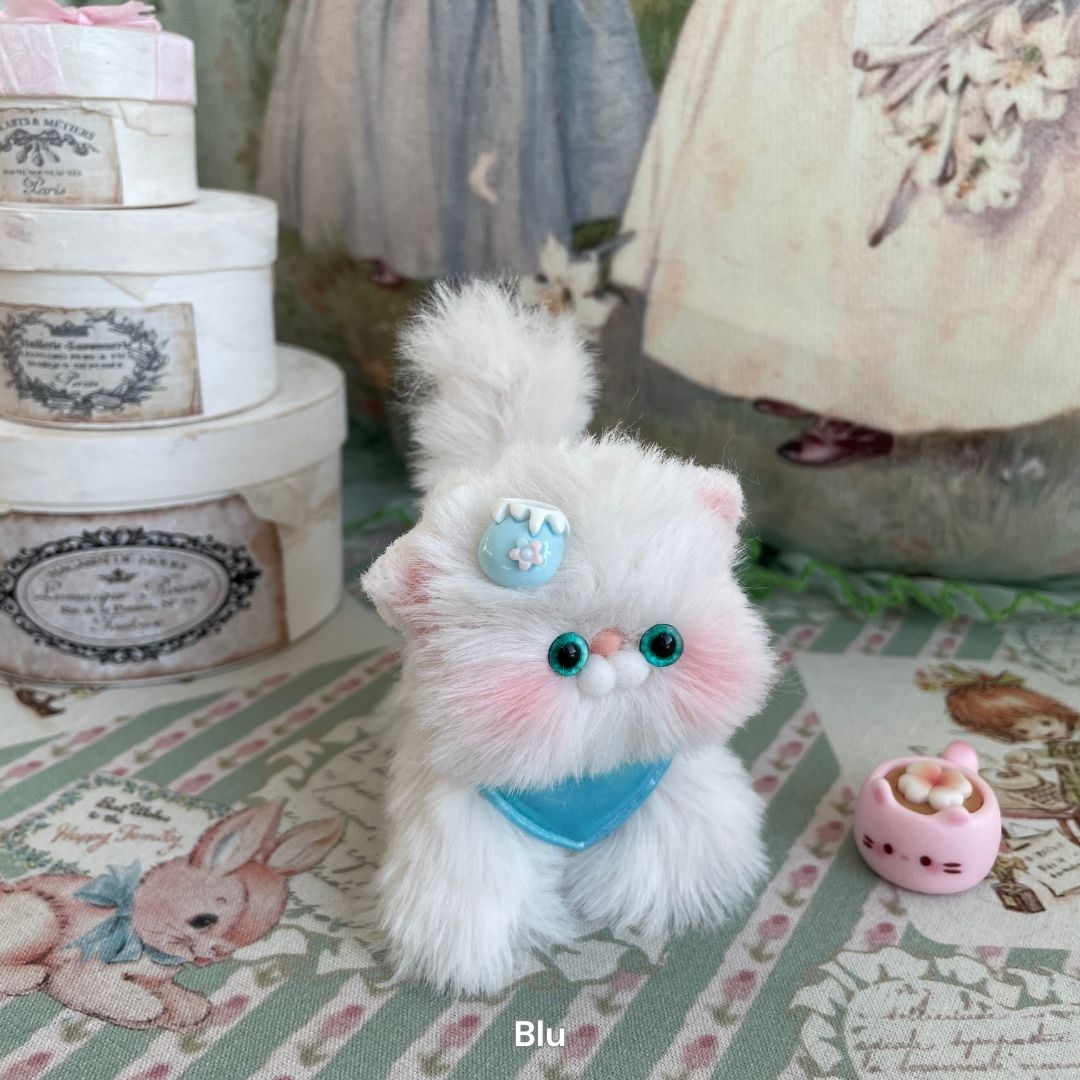 White Kitten Collection