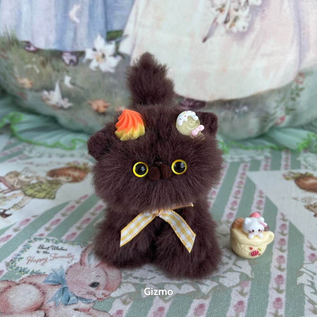 Brown Kitten Collection