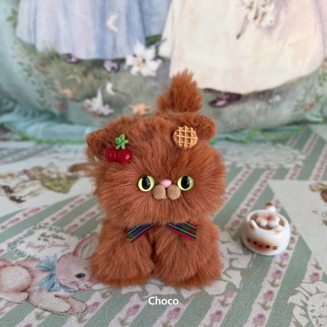 Brown Kitten Collection
