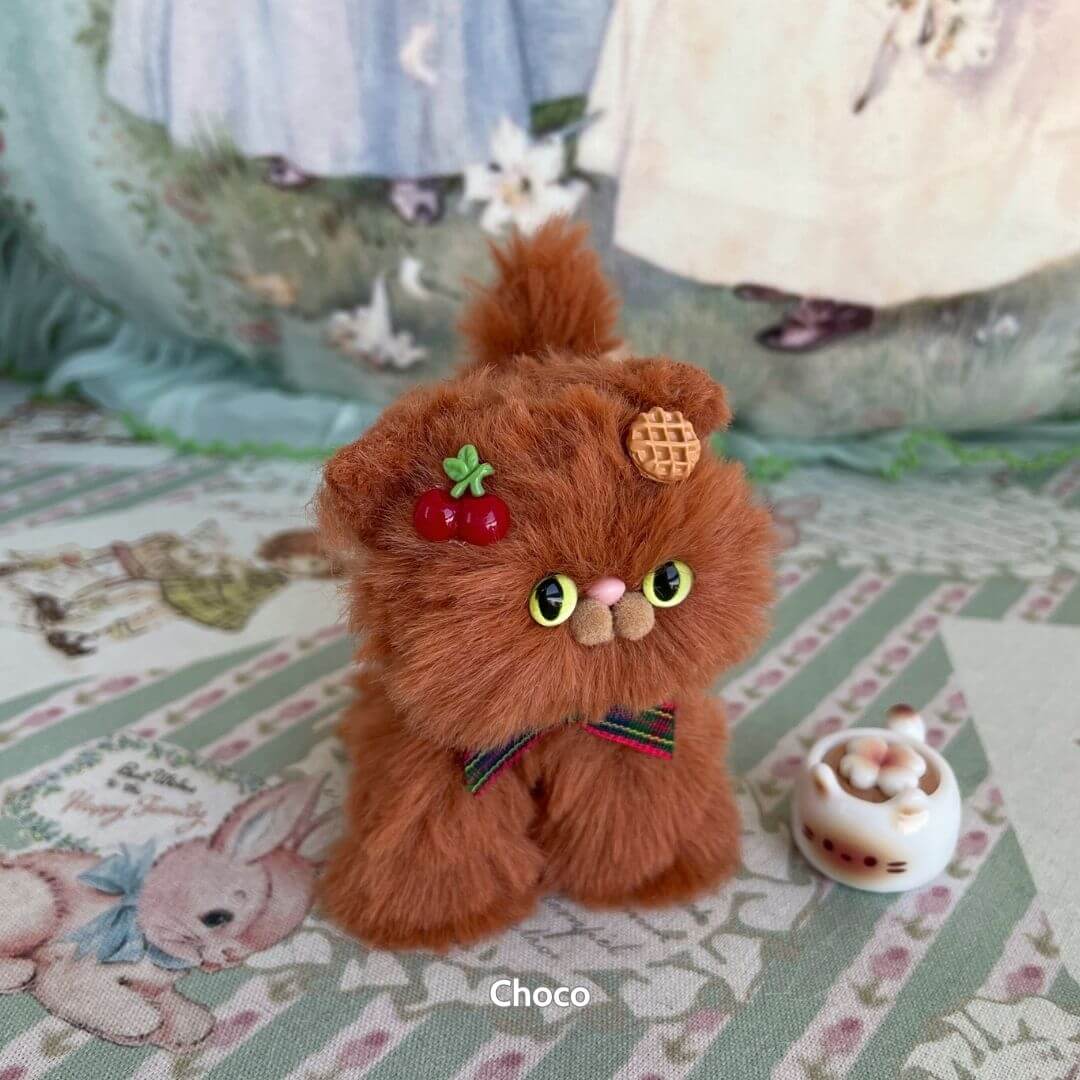 Brown Kitten Collection