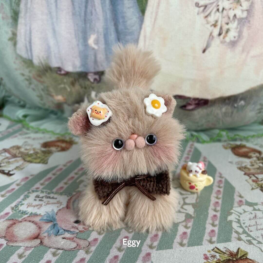 Brown Kitten Collection