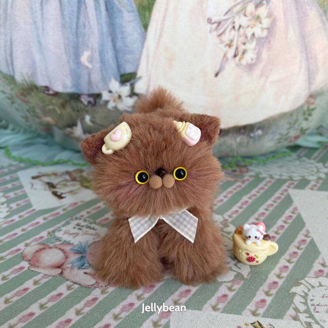 Brown Kitten Collection