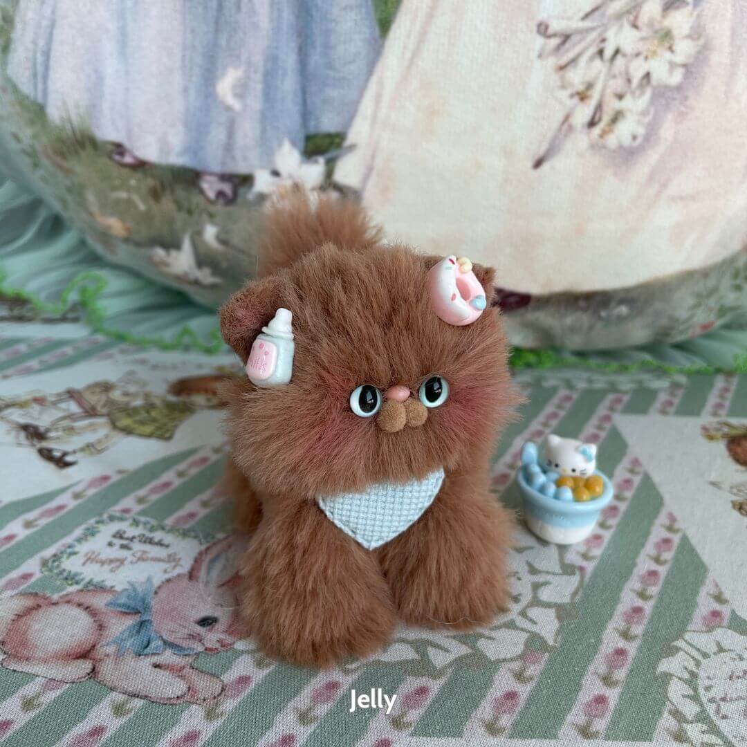 Brown Kitten Collection