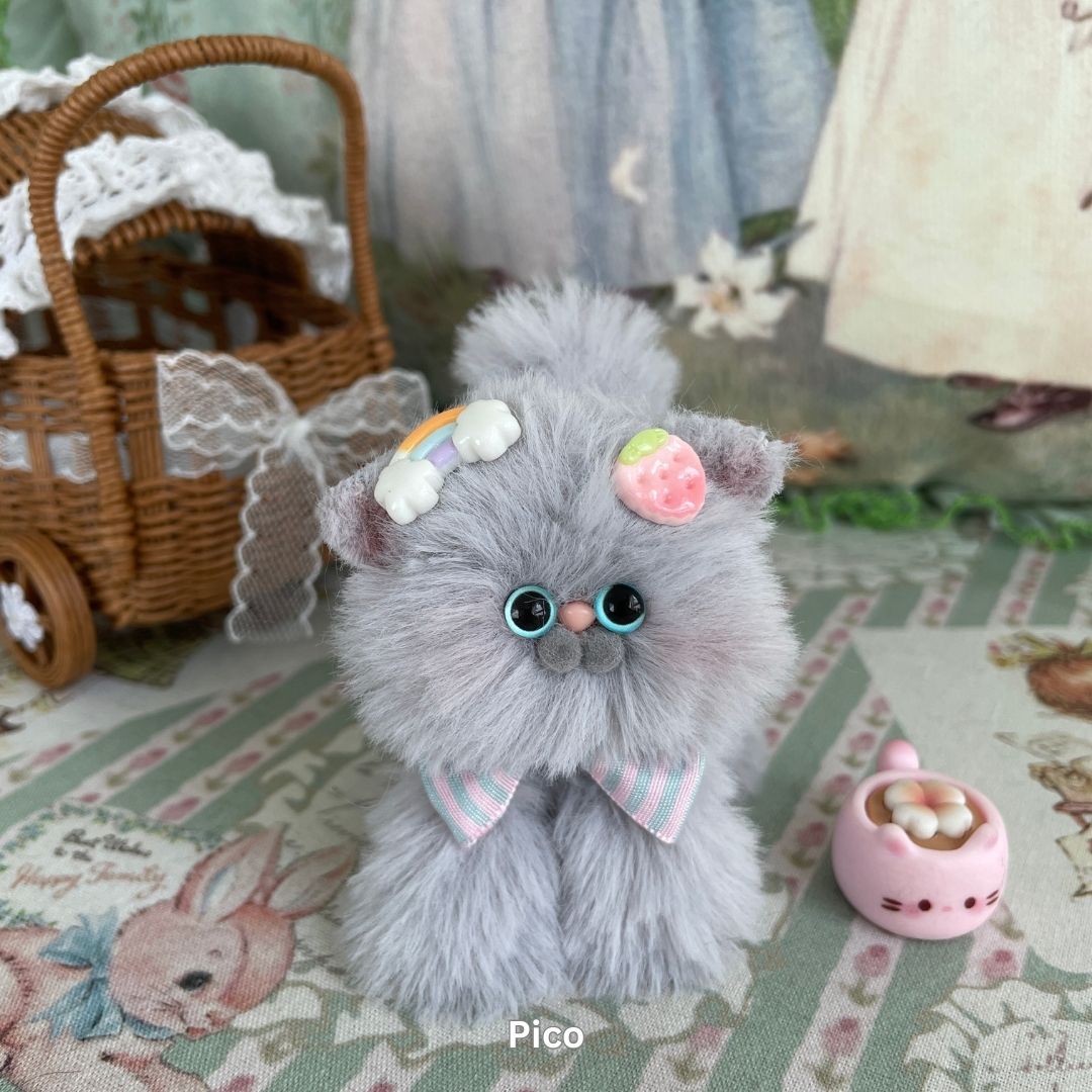 Gray Kitten Collection