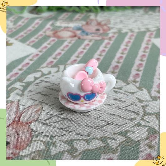 Miniature Sweetheart Sips