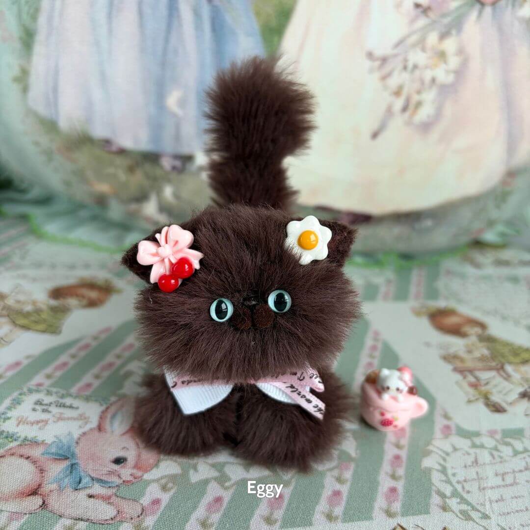 Brown Kitten Collection