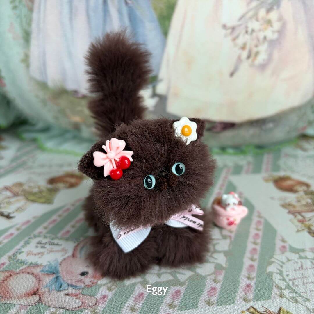 Brown Kitten Collection