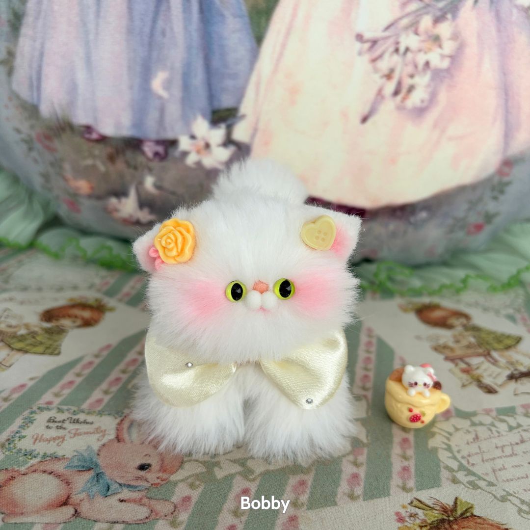 White Kitten Collection