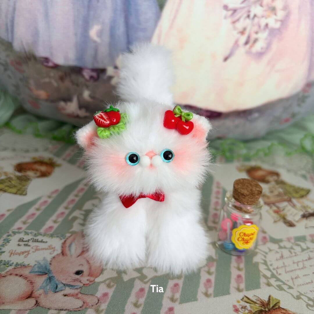 White Kitten Collection