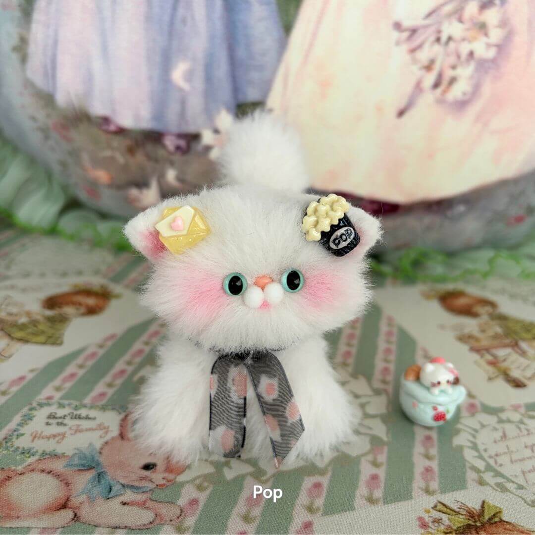 White Kitten Collection