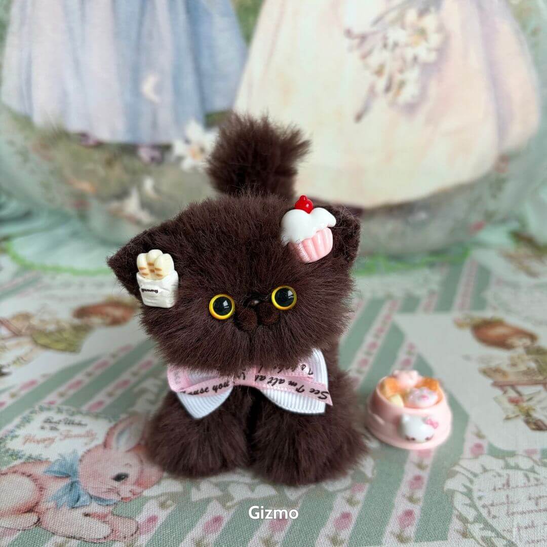 Brown Kitten Collection