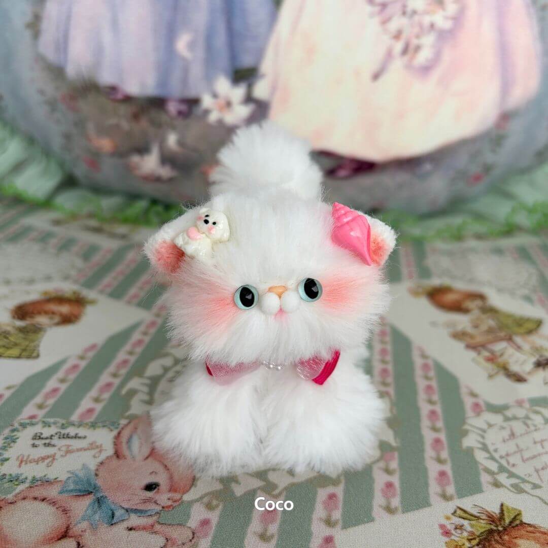 White Kitten Collection