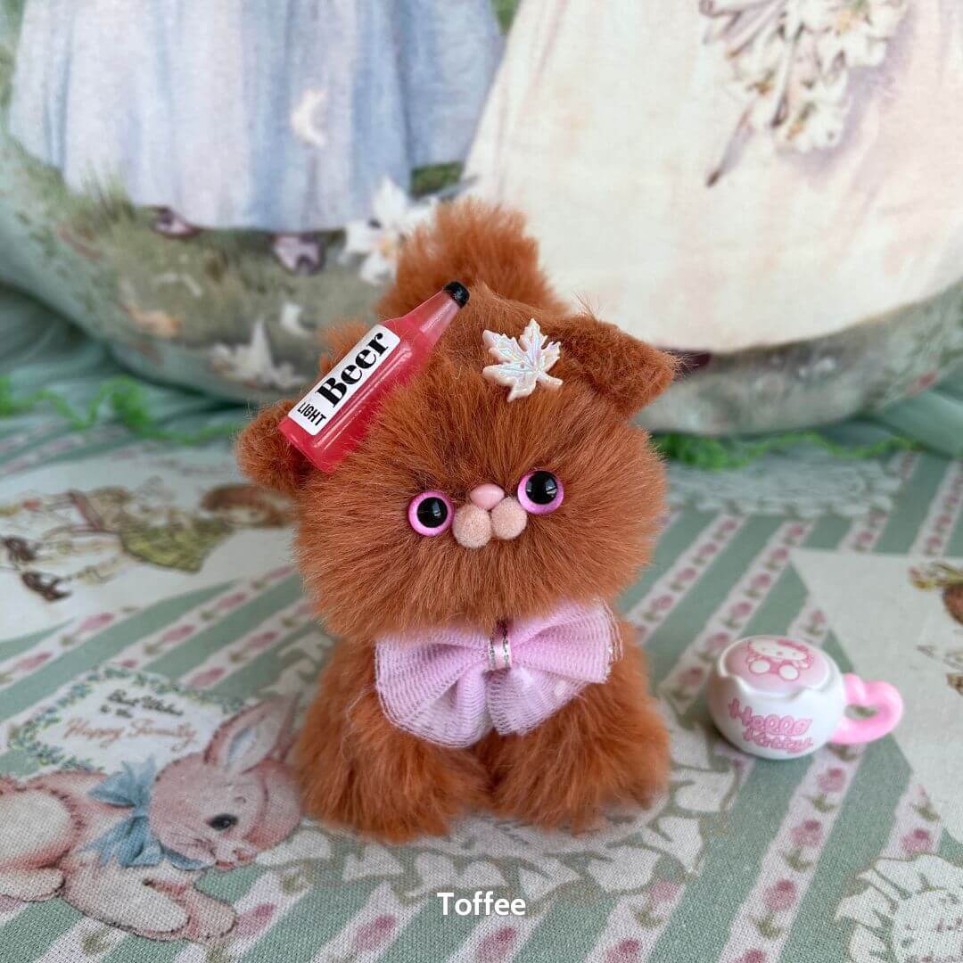 Brown Kitten Collection