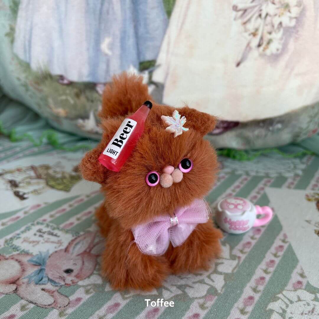Brown Kitten Collection