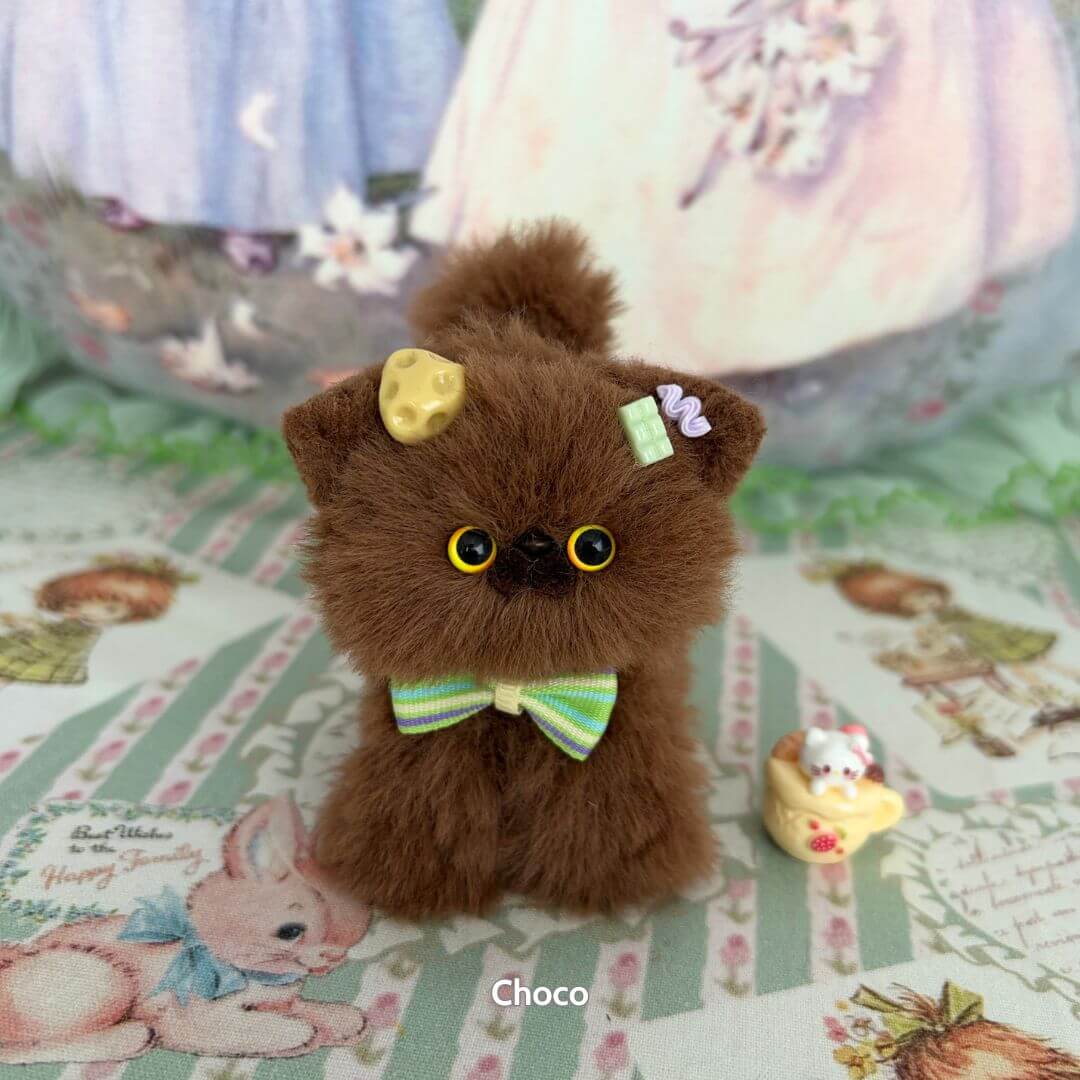 Brown Kitten Collection