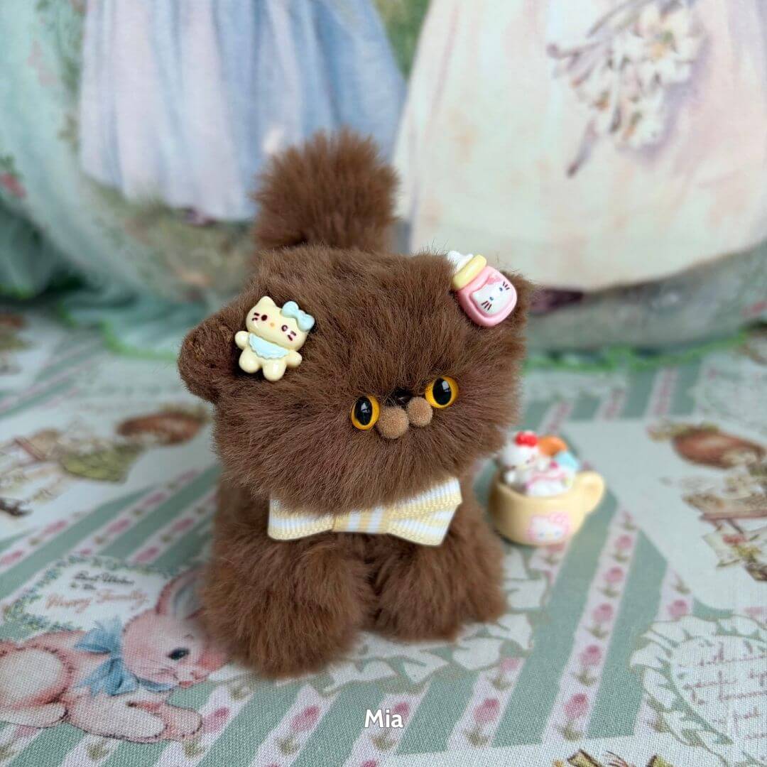 Brown Kitten Collection