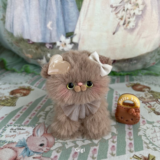 Brown Kitten Collection