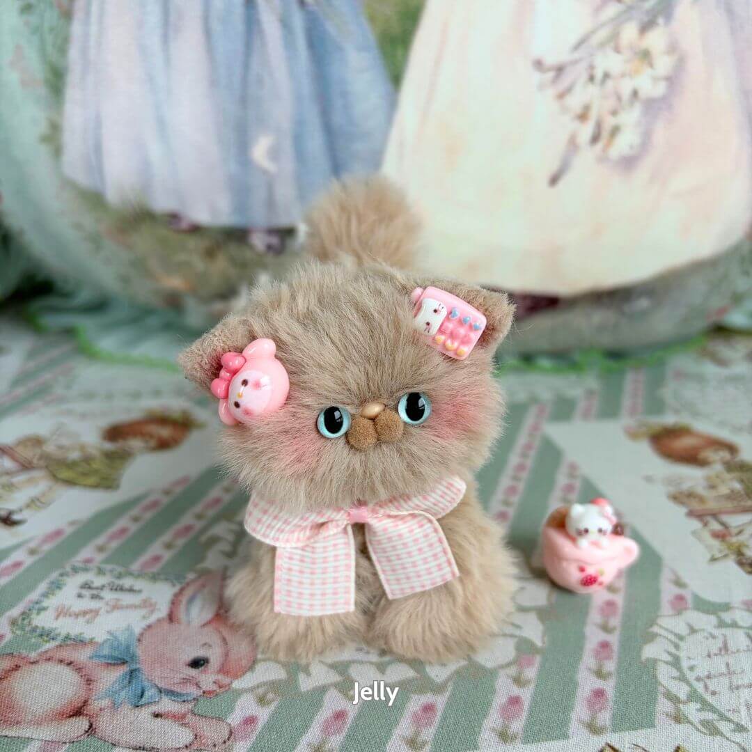 Brown Kitten Collection