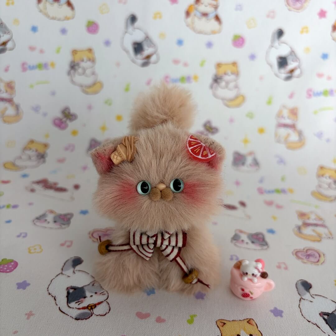 Brown Kitten Collection
