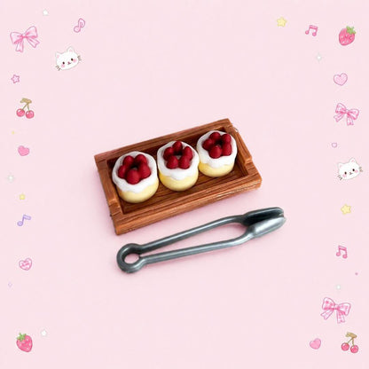 Mini Strawberry Cake Set