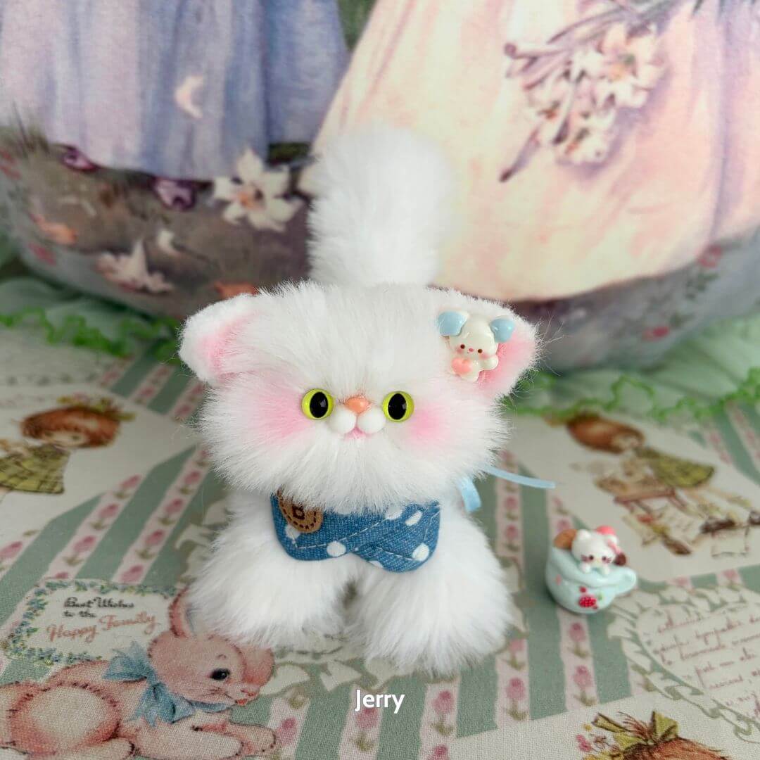 White Kitten Collection