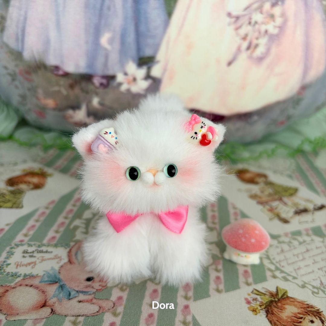 White Kitten Collection